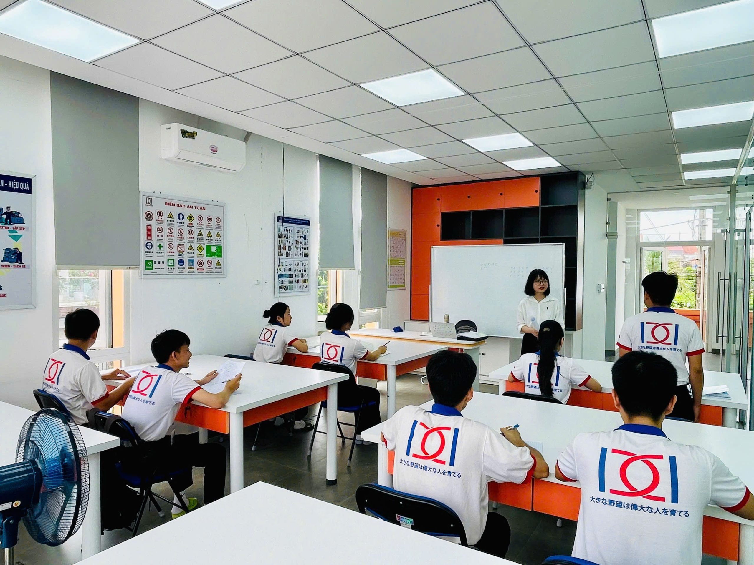 KHAI TRƯƠNG CHI NHÁNH TẠI THÀNH PHỐ HUẾ